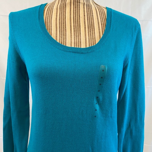 Loft long sleeve light sweater NWT - Picture 3 of 11